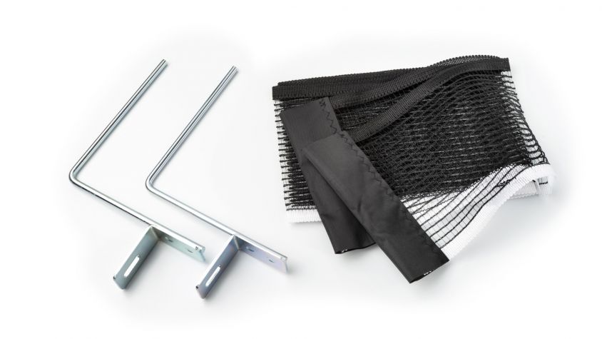 SUPPORTS WITH TABLE TENNIS NET